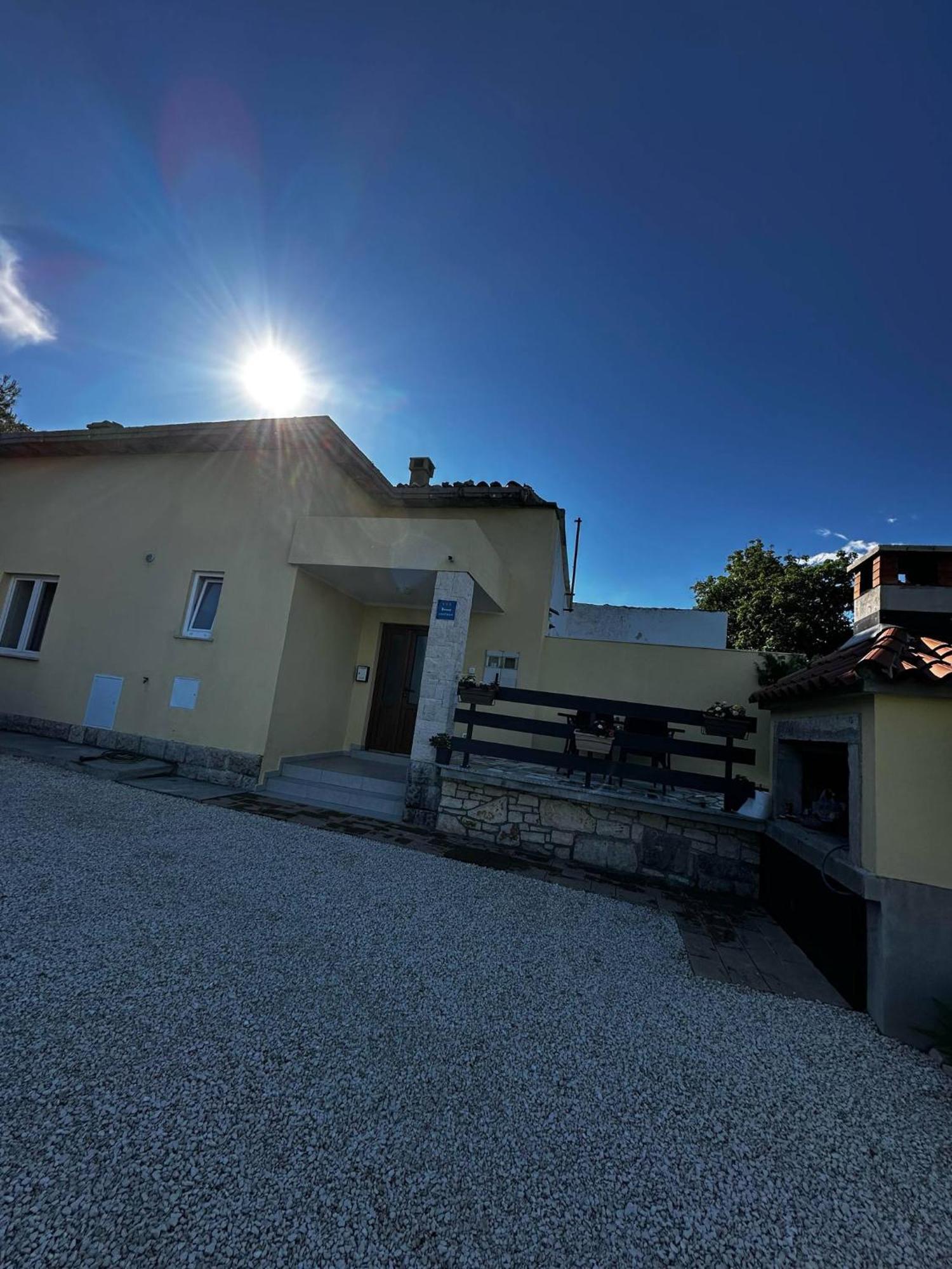 Lulic Lägenhet Labin  Exteriör bild